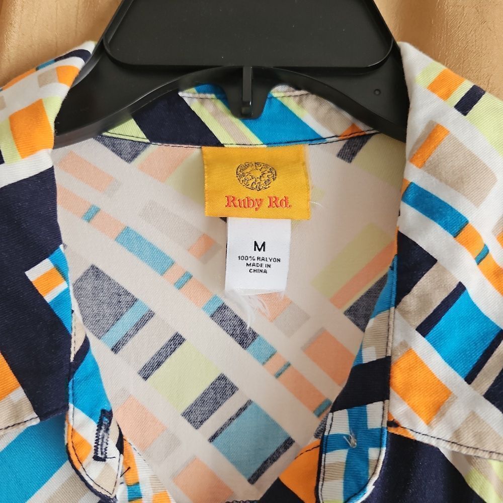 Ruby Rd. Colorful Button Down Geometric Women's Top - Picture 4 of 8